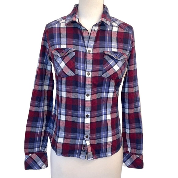 TNA Tops - TNA classic flannel shirt in red and blue in women’s size small